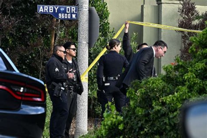 
3 Killed & 4 Critically Injured After Another Mass Shooting in Los Angeles 