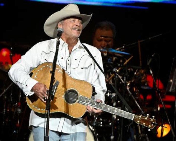 
Alan Jackson celebrates life, love and music at his ‘Last Call’ tour stop in Anaheim – Orange County Register 