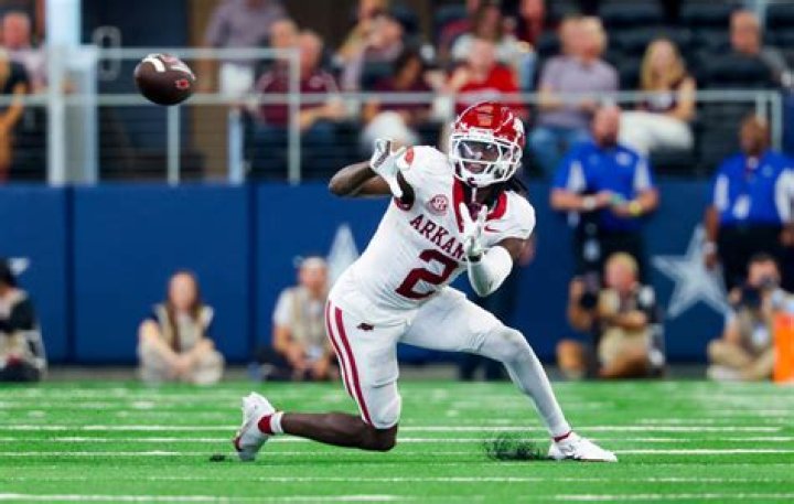 Andrew Armstrong injury update: Arkansas Razorbacks WR injured vs Florida Gators