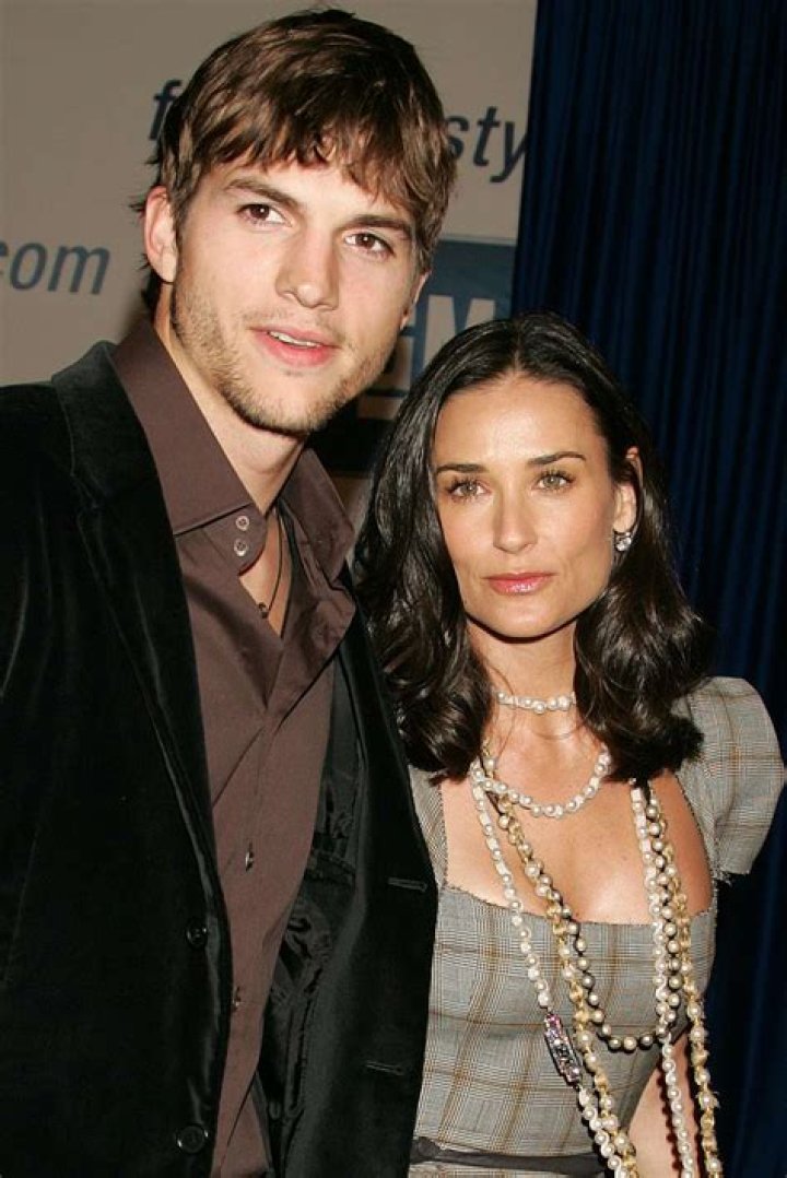 
Ashton Kutcher Wife Who is Ashton Kutcher Wife? 