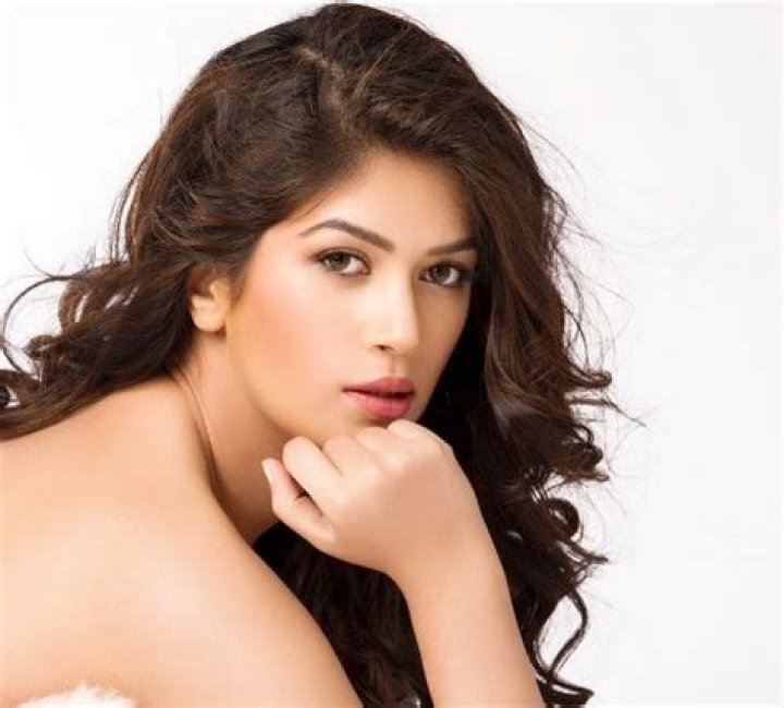 Bandgi Kalra Height, Weight, Net Worth, Age, Birthday, Wikipedia, Who, Instagram, Biography