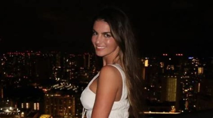 Bella Bumzy Height, Weight, Net Worth, Age, Birthday, Wikipedia, Who, Nationality, Biography