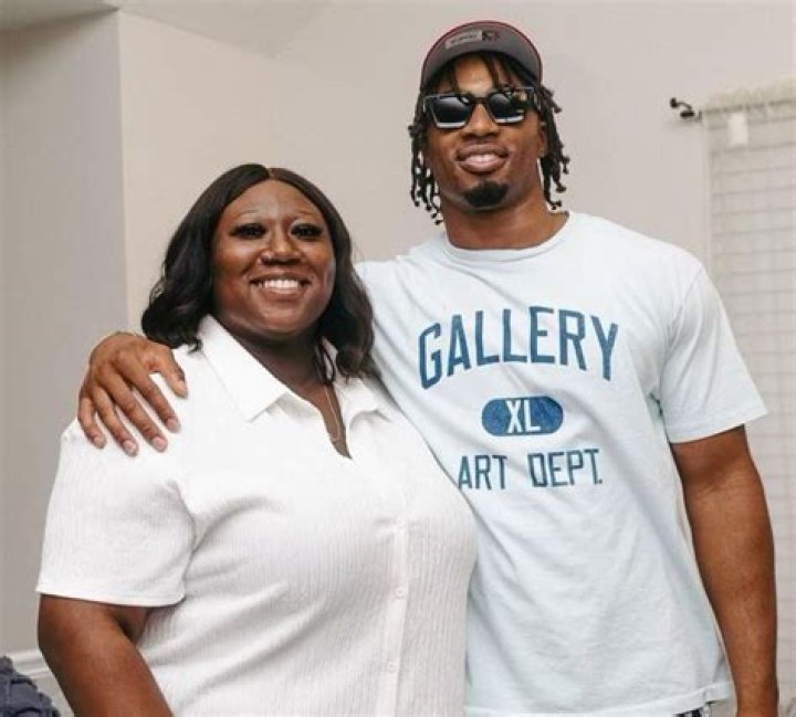 BJ Ojulari Height, Weight, Net Worth, Age, Birthday, Wikipedia, Who, Nationality, Biography