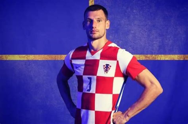 
Borna Barisic Height, Weight, Net Worth, Age, Birthday, Wikipedia, Who, Nationality, Biography 