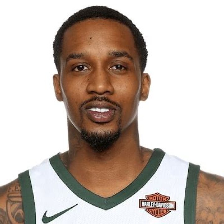 Brandon Jennings Height, Weight, Net Worth, Age, Birthday, Wikipedia, Who, Nationality, Biography