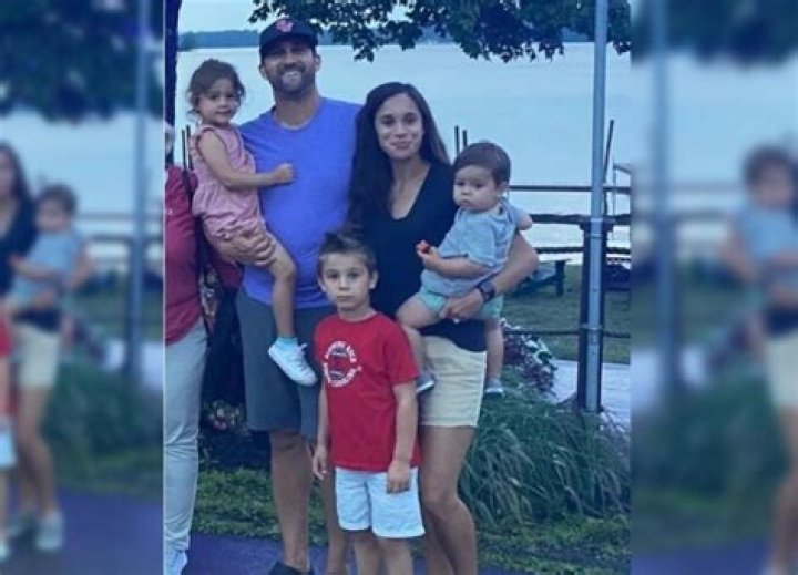 
Brett Ashley Cantwell Height, Weight, Net Worth, Age, Birthday, Wikipedia, Who, Instagram, Biography 