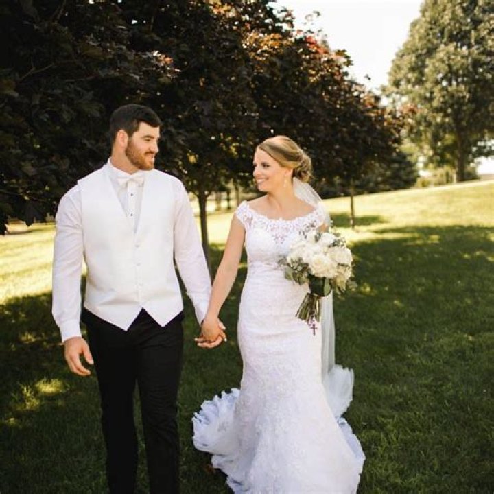 Broncos LB Josey Jewell Wife Micole Jewell Is Diagnostic Medical Sonographer