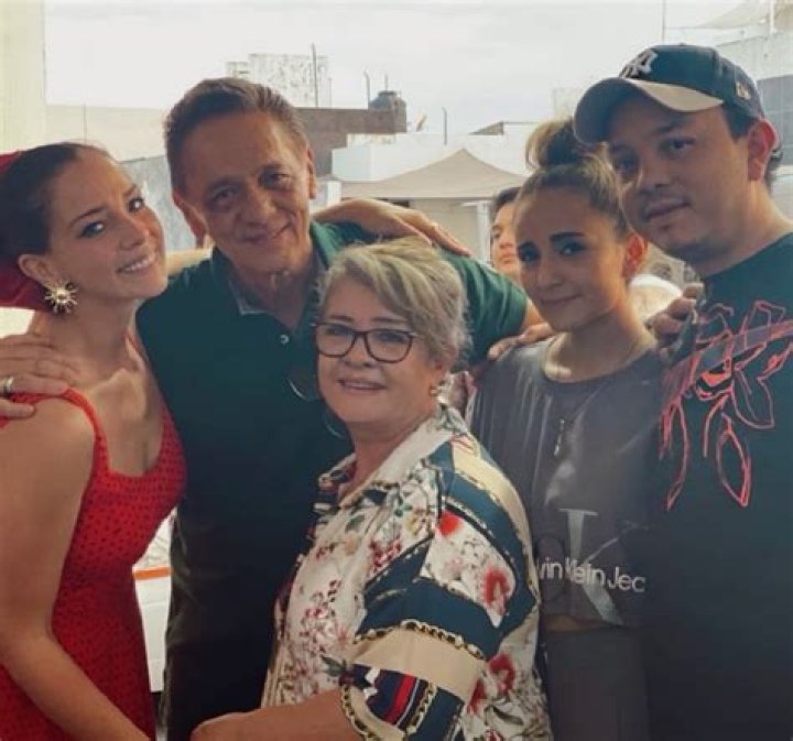 
Carolina Miranda Parents Siblings Ethnicity And Religion 