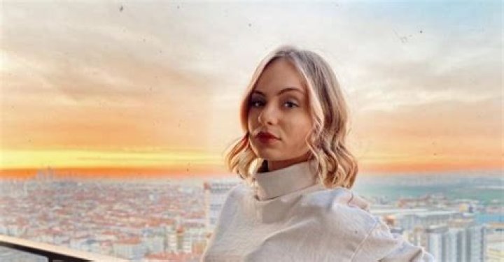 
Cemre Solmaz Height, Age, Boyfriend, Biography, Wiki, Net Worth 