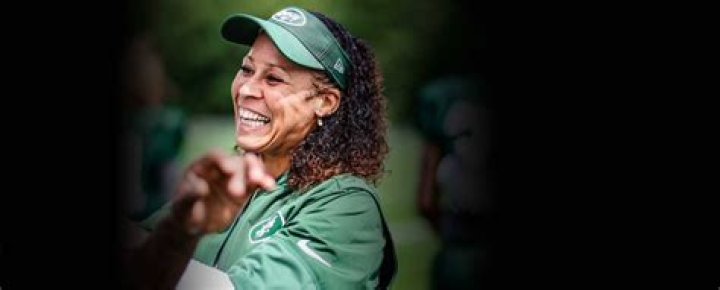 Collette V Smith Height, Weight, Net Worth, Age, Birthday, Wikipedia, Who, Nationality, Biography