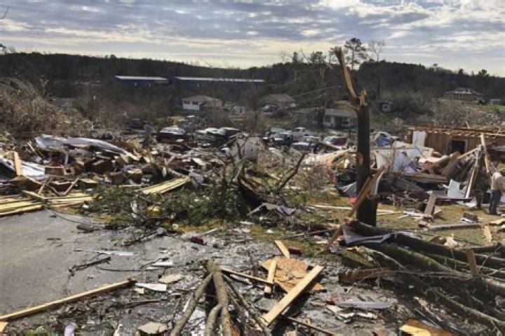 
Crews continue painstaking task of sifting through debris after deadly tornado devastates Alabama community 