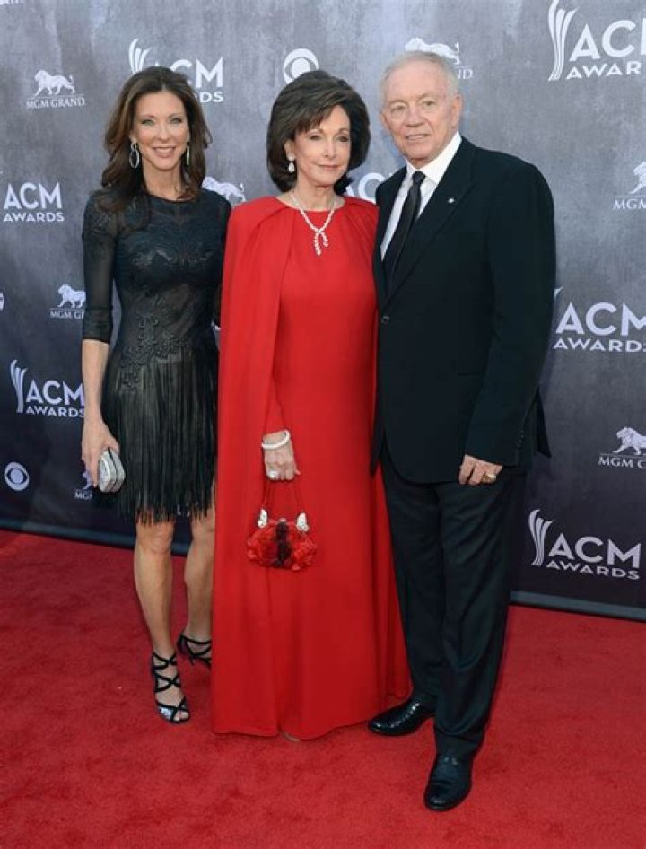 Cynthia Davis Jerry Jones Affair Timeline As Cowboys GM Accused By Alleged Daughter, Here is An Update