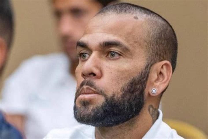 
Dani Alves Religion:Is He Muslim Or Christian? 