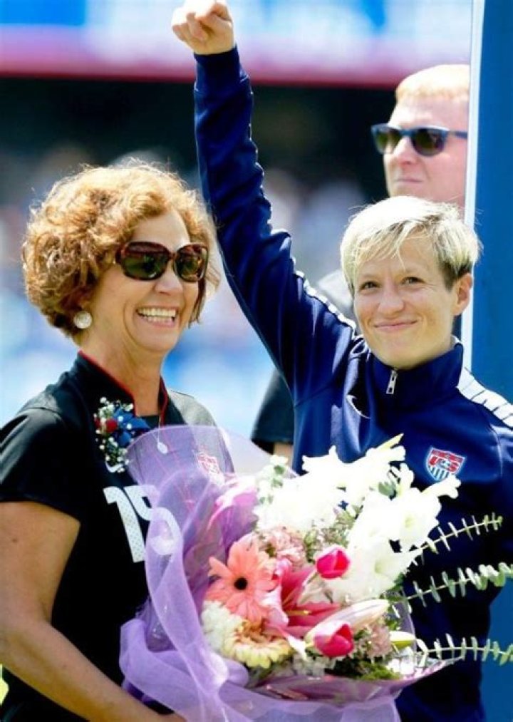 
Denise Rapinoe Height, Weight, Net Worth, Age, Birthday, Wikipedia, Who, Nationality, Biography 