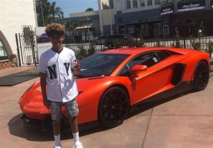 
DiMaggio Voss Height, Weight, Net Worth, Age, Birthday, Wikipedia, Who, Nationality, Biography 