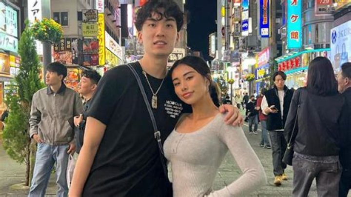 Does Youtuber Ricegum Have A Girlfriend? Who Is He Dating In 2022?