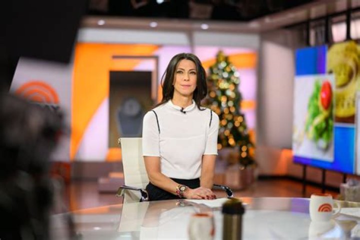 Dr. Natalie Azar Height, Weight, Net Worth, Age, Birthday, Wikipedia, Who, Instagram, Biography