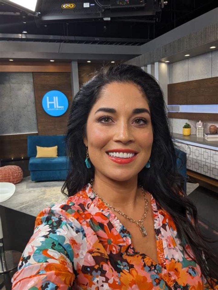 Dr. Viviana Coles Height, Weight, Net Worth, Age, Birthday, Wikipedia, Who, Nationality, Biography