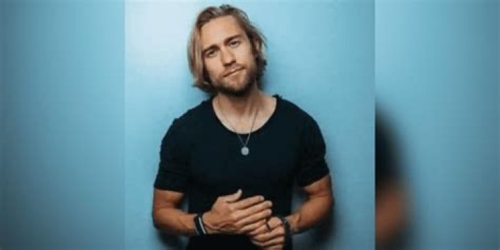 
Drew Doughty Height, Weight, Net Worth, Age, Birthday, Wikipedia, Who, Nationality, Biography 