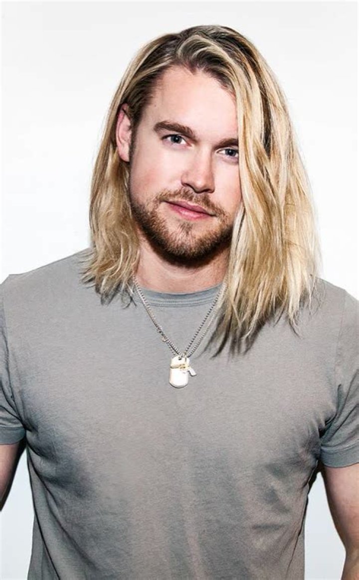 
Dylan Overstreet Height, Weight, Net Worth, Age, Birthday, Wikipedia, Who, Nationality, Biography 