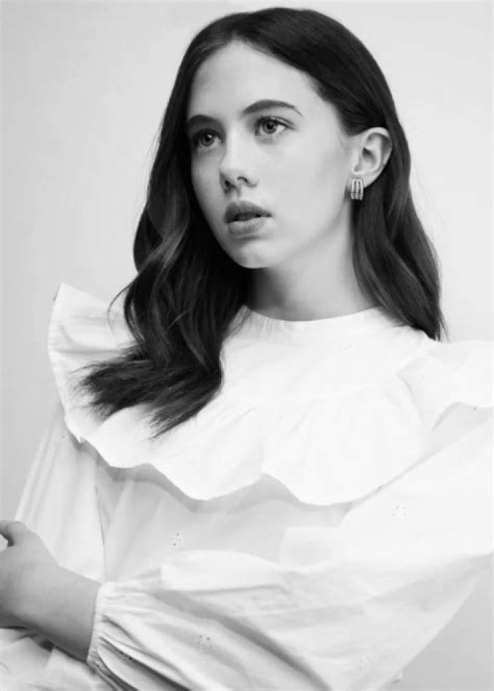 Eden Summer Gilmore Height, Weight, Net Worth, Age, Birthday, Wikipedia, Who, Nationality, Biography