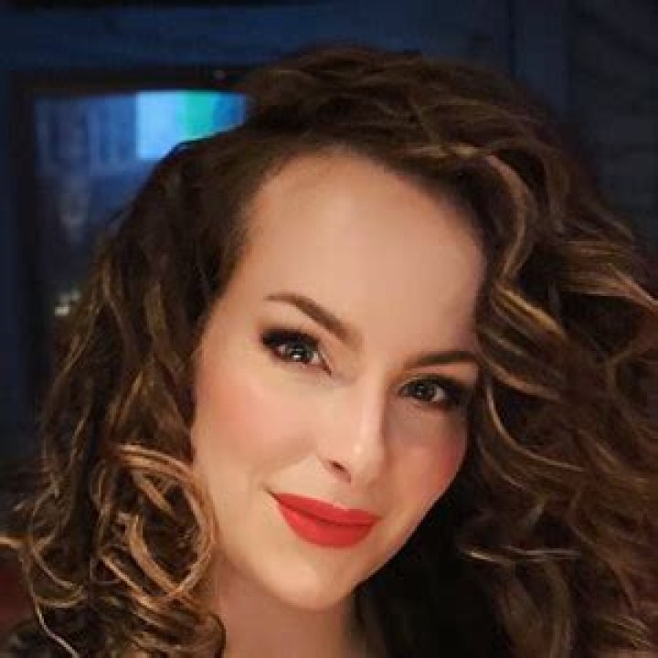 Emily Vondrachek Height, Weight, Net Worth, Age, Birthday, Wikipedia, Who, Instagram, Biography