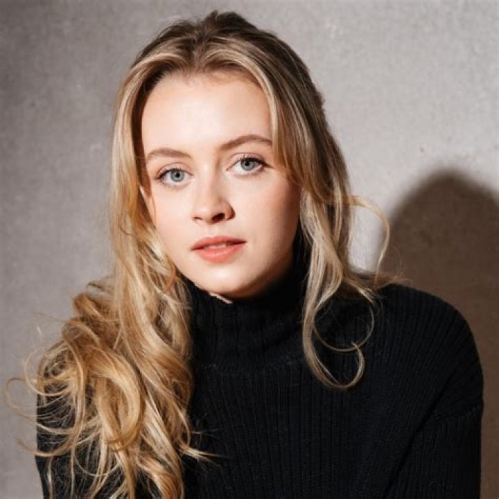 Emma Meisel Height, Weight, Net Worth, Age, Birthday, Wikipedia, Who, Nationality, Biography