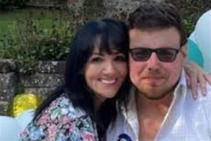 
Famous Singer & Actress Martine McCutcheon, announced her baby brother dies at 31 