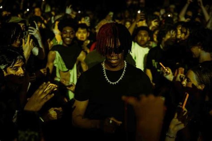 Glaive Height, Weight, Net Worth, Age, Birthday, Wikipedia, Who, Nationality, Biography