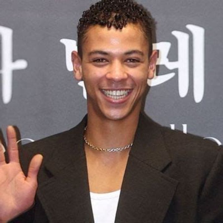 
Guillaume Diop Wiki: Who Are His Parents? Is He Gay? 