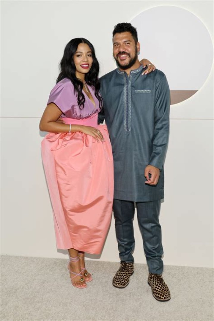 
Hannah Bronfman Height, Weight, Net Worth, Age, Birthday, Wikipedia, Who, Nationality, Biography 