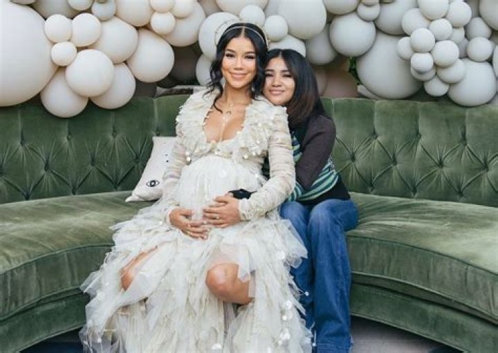 Has Jhene Aiko Daughter Passed Away? Namiko Love Illness And Health Update
