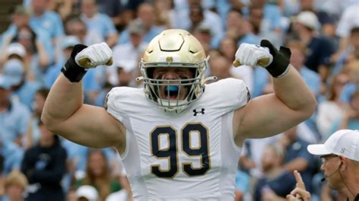 Hayley Mills Height, Weight, Net Worth, Age, Birthday, Wikipedia, Who, Instagram, Biography