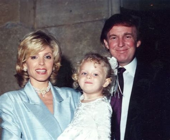 
Holden Maples Height, Weight, Net Worth, Age, Birthday, Wikipedia, Who, Nationality, Biography 