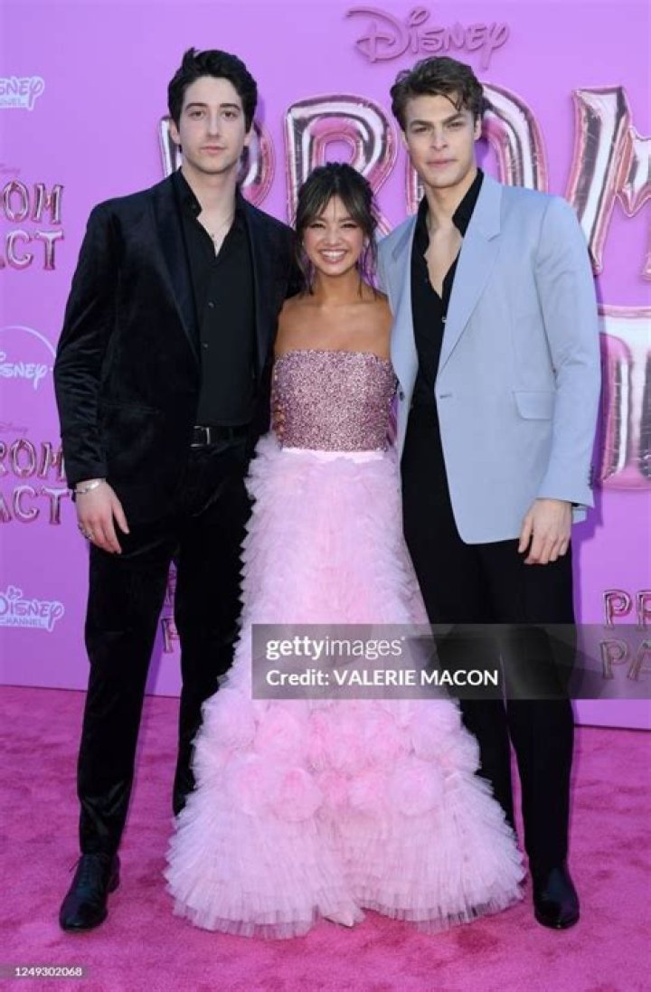 
How BBNaija’s Stars Turned Up In Style For The Premiere Of Diiche 