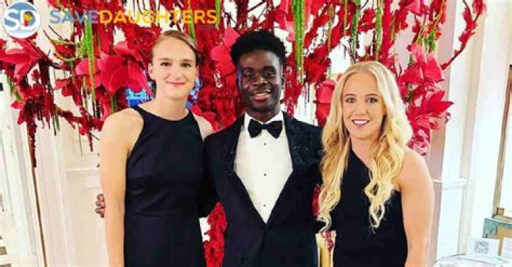 
Is Beth Mead Gay? Age, Height, Net Worth 