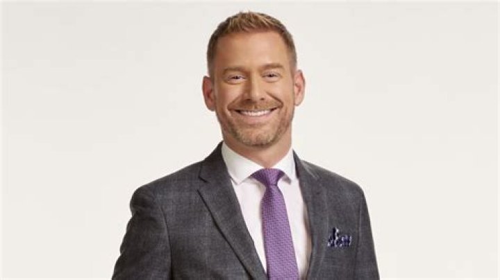 
Is Bill Coulter Married With Wife? CP24 Breakfast Host Gay Rumors Debunked 