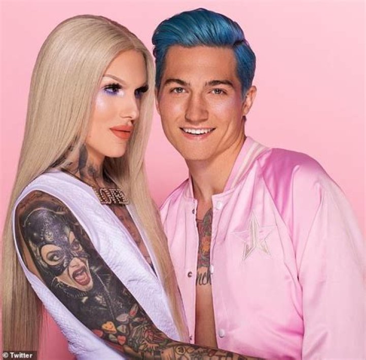 
Is Jeffree Star Single or Dating? A Look at Beauty Mogul’s Love Life 