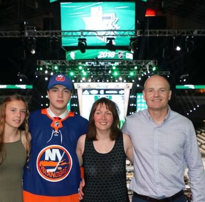 
Islanders: Who Are Jenny And Andrew Dobson? Noah Dobson Parents 