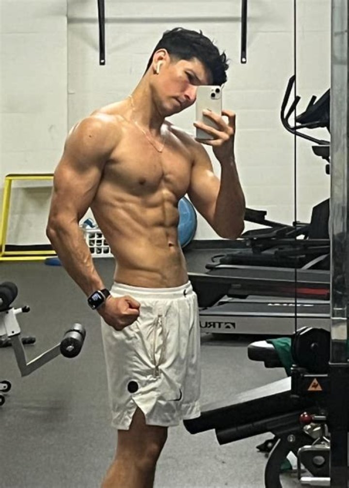 J. R. Ramirez Height, Weight, Net Worth, Age, Birthday, Wikipedia, Who, Instagram, Biography