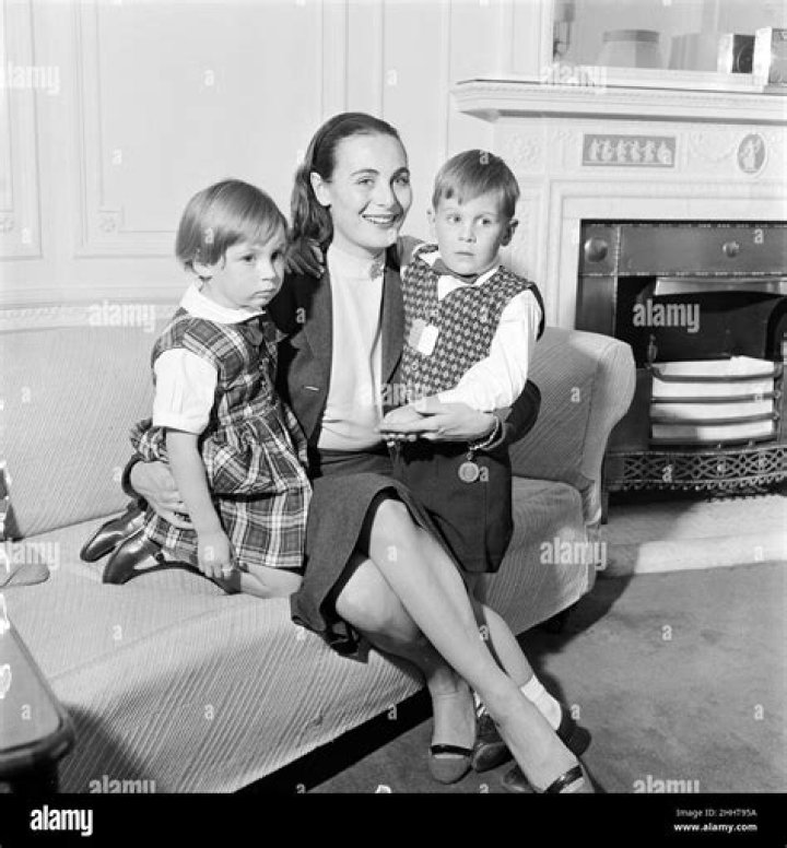 Jack Huston Wife: Is He Married to Shannan Click? Kids Family And Net Worth