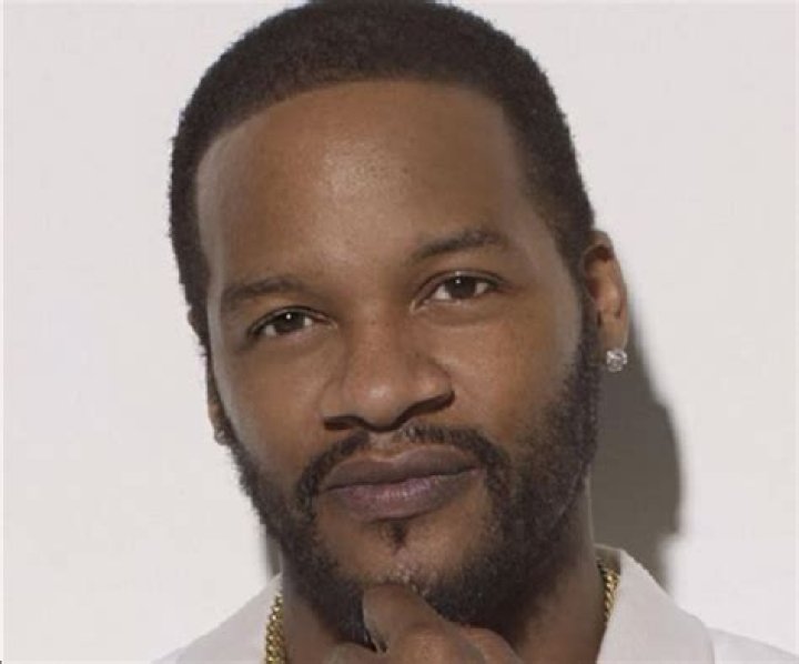 
Jaheim Height, Weight, Net Worth, Age, Birthday, Wikipedia, Who, Nationality, Biography 