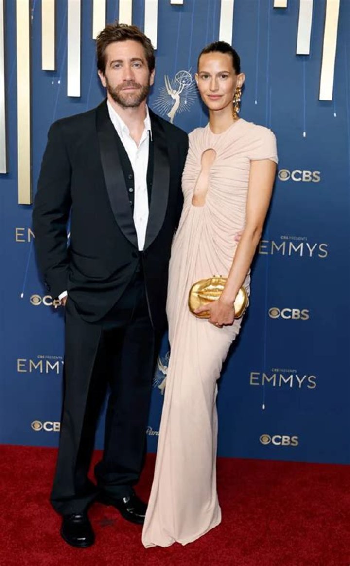 Jake Gyllenhaal Wife: Is He Married To Jeanne Cadieu? Family And Net Worth