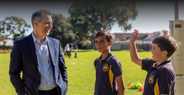 
Jason Clare Family Meet The New Education Minister Of Australia 