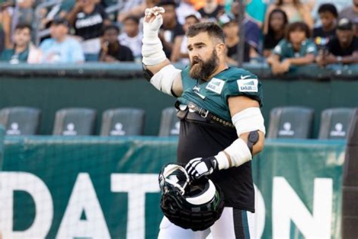 
Jason Kelce, Howie Roseman celebrate with shots after Kelce announces 13th season with Philadelphia Eagles: Watch 