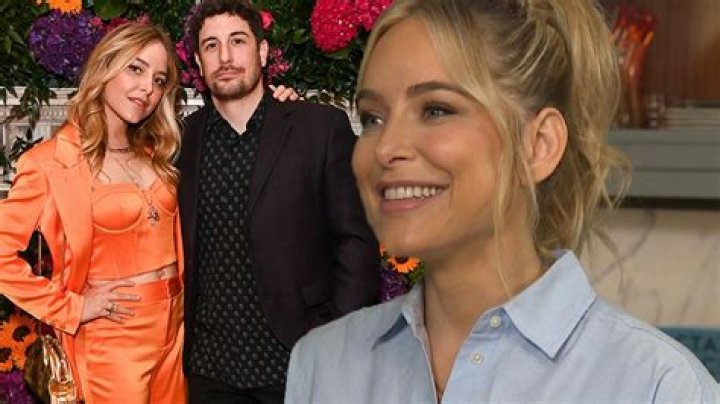 
Jenny Mollen Says the Key to Her and Jason Biggs’ Marriage Is ‘a Lot of Therapy’ 
