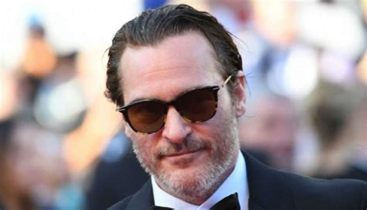 
Joaquin Phoenix Height, Weight, Net Worth, Age, Birthday, Wikipedia, Who, Nationality, Biography 