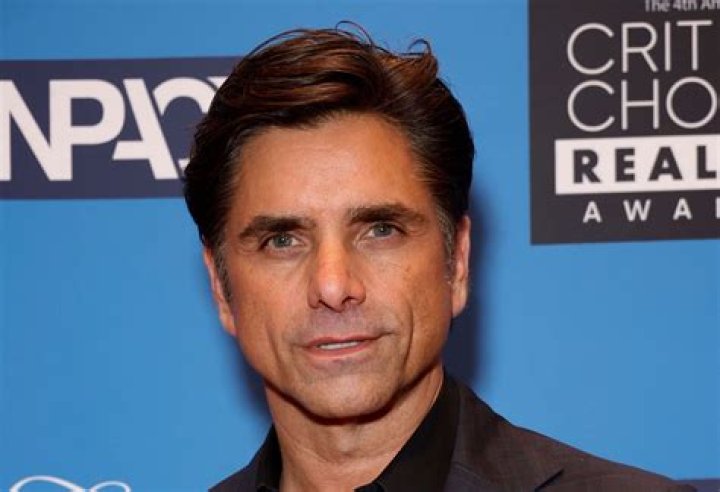 John Stamos Height, Weight, Net Worth, Age, Birthday, Wikipedia, Who, Nationality, Biography