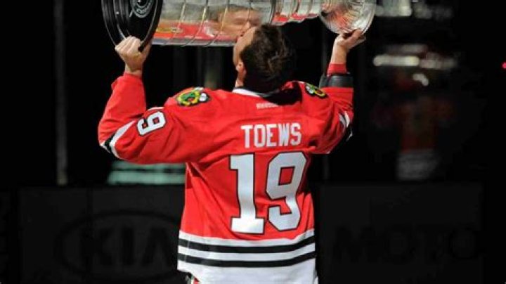 
Jonathan Toews Height, Weight, Net Worth, Age, Birthday, Wikipedia, Who, Nationality, Biography 