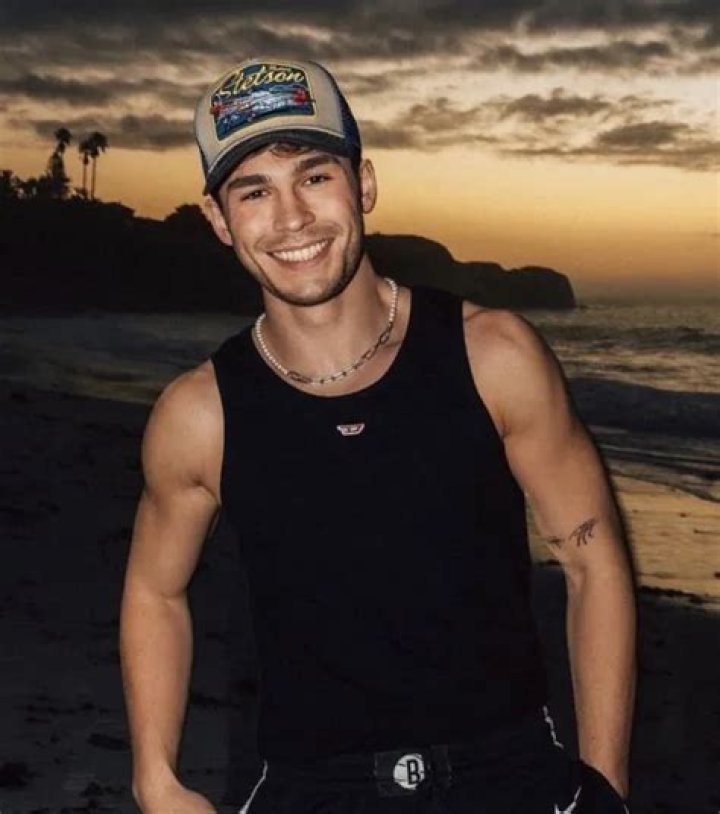 Julien Brown Height, Weight, Net Worth, Age, Birthday, Wikipedia, Who, Instagram, Biography